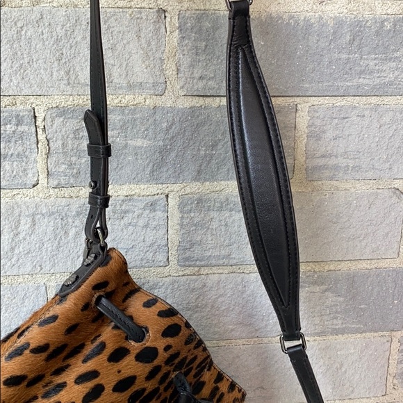 Elizabeth and James Cynnie Haircalf bucket bag - Picture 7 of 16